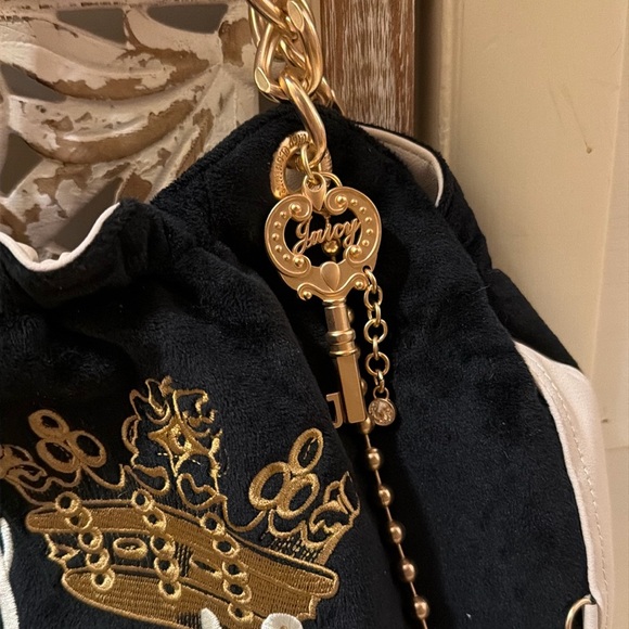 💗Juicy Couture Black and Gold Bag Set🩷 - Picture 3 of 16